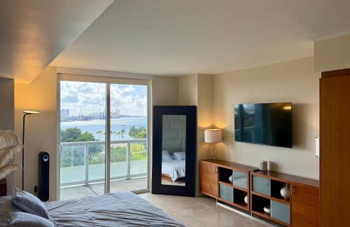 Luxury Apartment with Ocean and Park Views in Downtown Miami - Foto 7