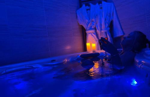 Séjour Romantique Jacuzzi intérieur Privé - Foto 1