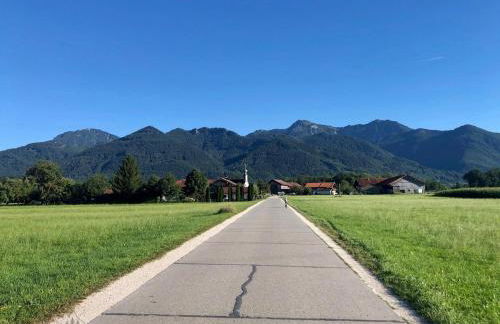 Ferienhaus AlmauBayern - mit Bergblick und großem Garten - Foto 57