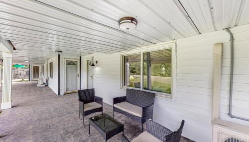 River Access! Couples Retreat on Working Homestead - Foto 3