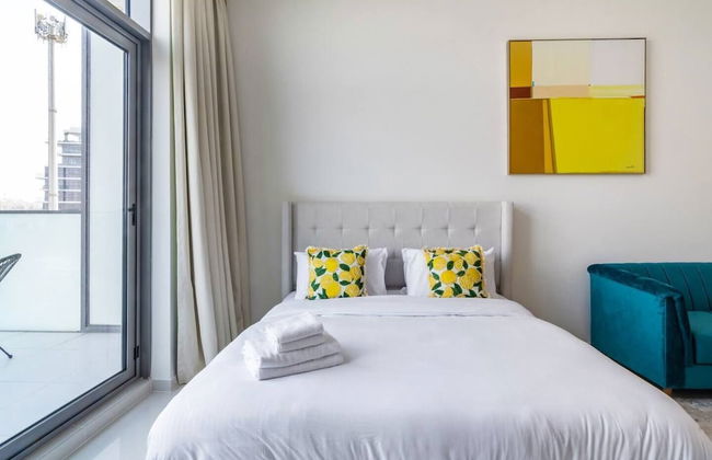 Cozy studio at Damac Hills - Photo 3
