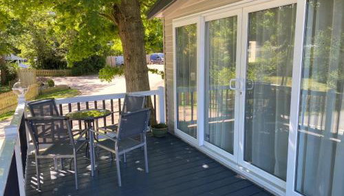 Coghurst Hall Holiday Home Sleeps 6, 2 bedrooms - Foto 4