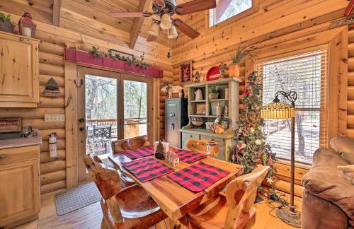 2-Acre Cabin in Pinetop-Lakeside with Fenced Yard - Foto 9