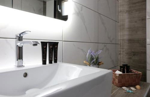 STREET 90 Luxury Apartment - Photo 32