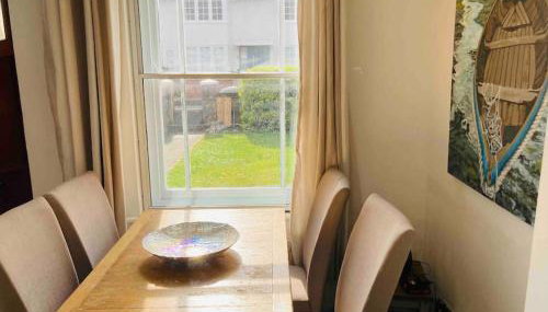 Gloucester Cottage - Photo 4