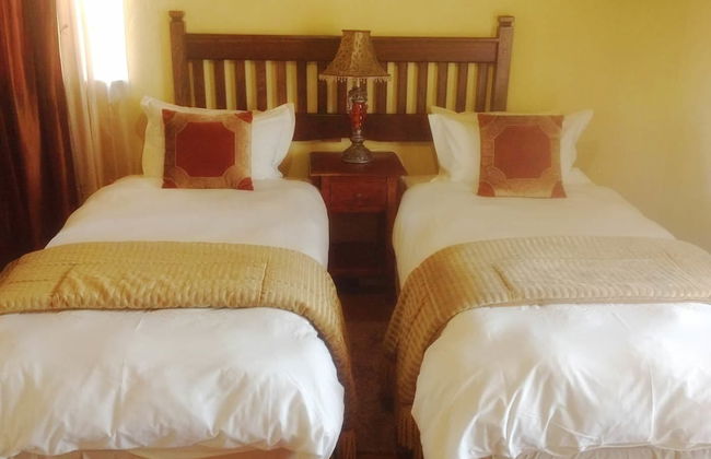 Fox and Squirrel - Foto 18