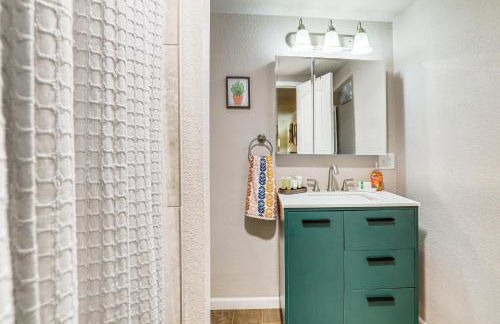 1 Mi to Dtwn Casper Homey Getaway with Yard! - Foto 19