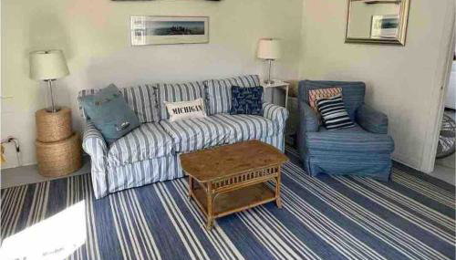 Cottage Apartment by Lake MI w private Hot Tub! - Foto 4