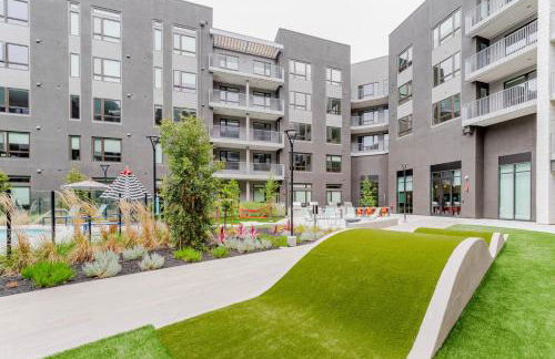 Blueground East Industrial pool AC nr park SFO-1850 - Foto 27