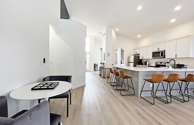 Secret Tunnel House 6 Bedroom Home by RedAwning - Foto 25