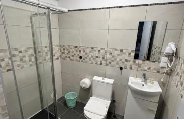 White Guest - Foto 11