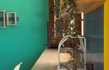 Under The Palm Tree Boutique Studios - Foto 49