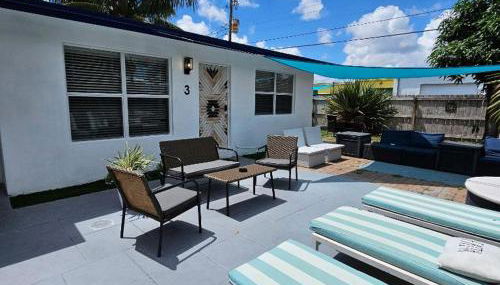 Prime Location Gateway with Pool & Patios, Near Beaches, Groceries and Restaurants - Foto 5, sunbed