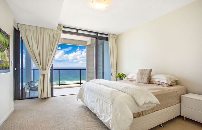 Ultra Broadbeach - Photo 17