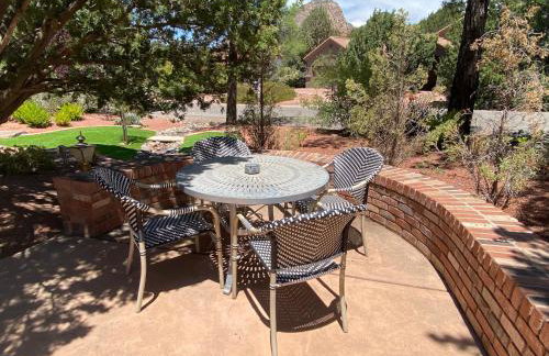 Luxe Boutique-Style Home w/Indoor Hot Tub - Foto 44