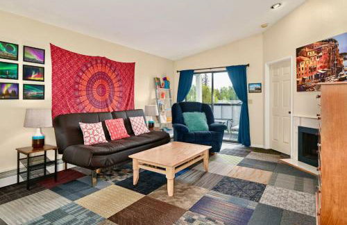 Alaskan Bohemian - Photo 1