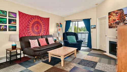 Alaskan Bohemian - Photo 1