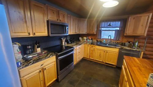 Gorgeous Cabin by Lake with Waterview and walking access - Foto 3