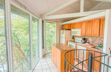 Treetop Village-2Bed2BathPoolsDockPickleball - Foto 28