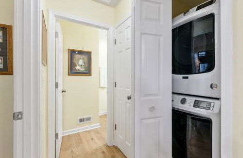 Picture Perfect Dual Home on the Lake - Foto 46