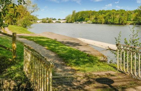 1 Bedroom Amazing Home In Bléré - Foto 7