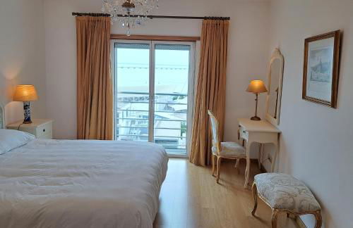 Haven in Lisbon - Exquisite Top Floor with 7 meters Balcony to the Longest Waterfront in Lisbon - Foto 23