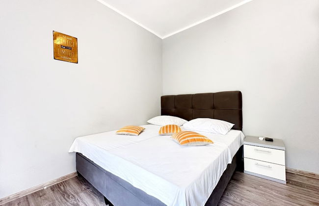 Mia - With Pool - A1 - Photo 2