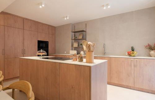 Stylish & Spacious Flat near the Beach by HostWise - Photo 22