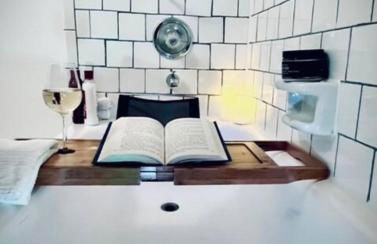 Pristine Full Sized Montrose Apartment Half Block to Menil Museum - Foto 32