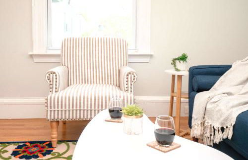 Jennifer's Cozy Apt Near Brown w In Unit Laundry - Foto 15