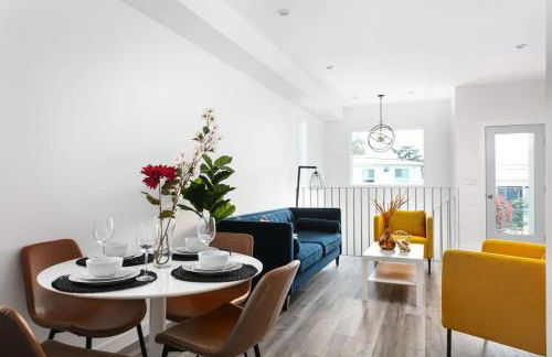 Upscale LA Getaway Sleeps 8 with Free Parking - Foto 7