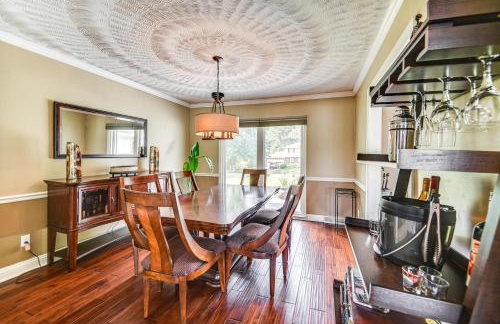 Luxe Lakefront Portsmouth Home: Fish, Swim & Play! - Foto 10