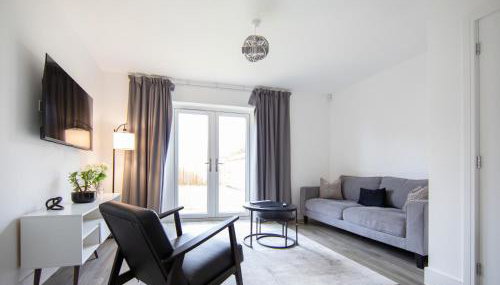 Stylish 2 Bedroom House - Village Location - Foto 3