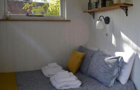 The Nutbourne Hut - shepherd's hut - pint-sized luxury - Foto 7