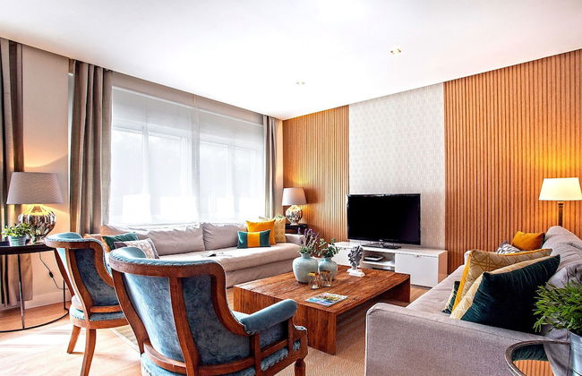 Genteel Home Paseo de Reding - Photo 1