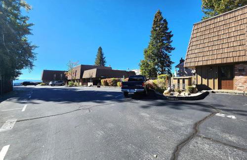 Tahoe Shoreline Retreat - Close to Ski Resorts & HOA Amenities - Foto 73