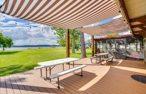 Lakefront Graford Home with Fire Pit and Private Dock! - Foto 33