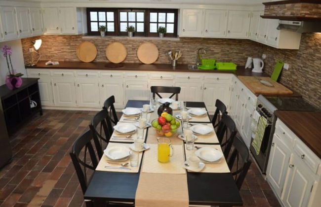 Sleeps22-garden-hottub-pool-barbecue-jacuzzi - Foto 21