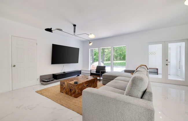 Paradise Retreat by Avantstay Pool Hot Tub Game Room - Photo 6