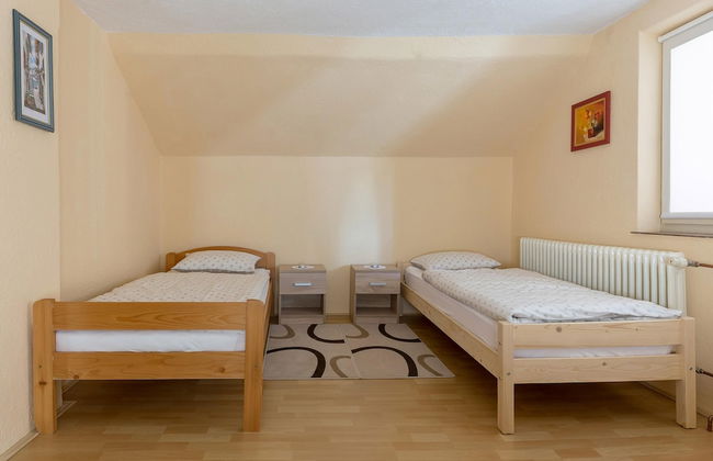 Pool House Mr ek Family Friendly - Photo 32