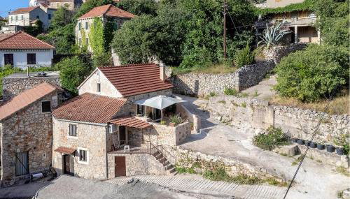 Lovely Home In Vrisnik With Wifi - Foto 2