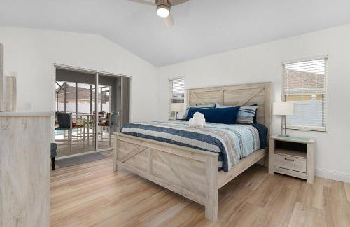 #370-Stunning 4 bed villa with south facing pool and spa with no rear neighbors - Foto 16