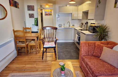 Central Gloucester Self-Catering Flat - A Hidden Gem - Foto 12
