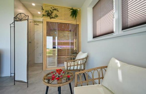 Gorgeous Home In Luzan Biskupecki With Sauna - Foto 40