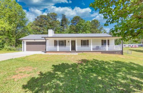 Sleeps 8, Lake Lanier Hidden Gem - Foto 1