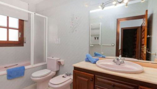 AMPLIO CHALET CON GRAN PISCINA - Foto 2