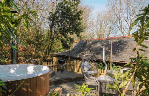 Rose Cottage - Photo 2