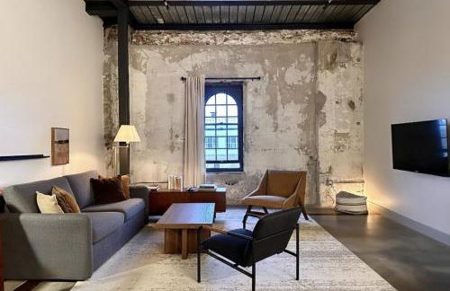 Charming Luxury Apt with Rooftop, Gym, and Parking - Foto 3