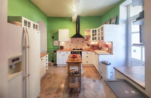 Nice Home In Saint-Chinian With Wifi - Foto 7