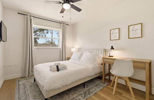 Elegant Auburndale Rooms Near the Speedway & Lake - Foto 33